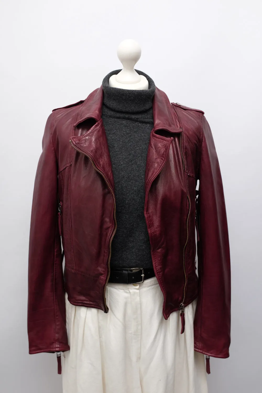 BURGUNDY LEATHER JACKET