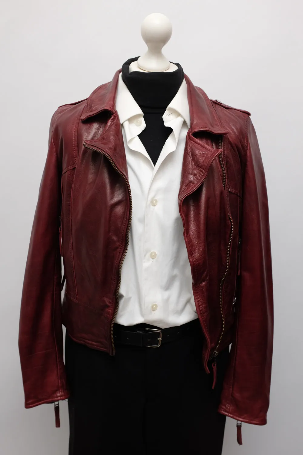 BURGUNDY LEATHER JACKET