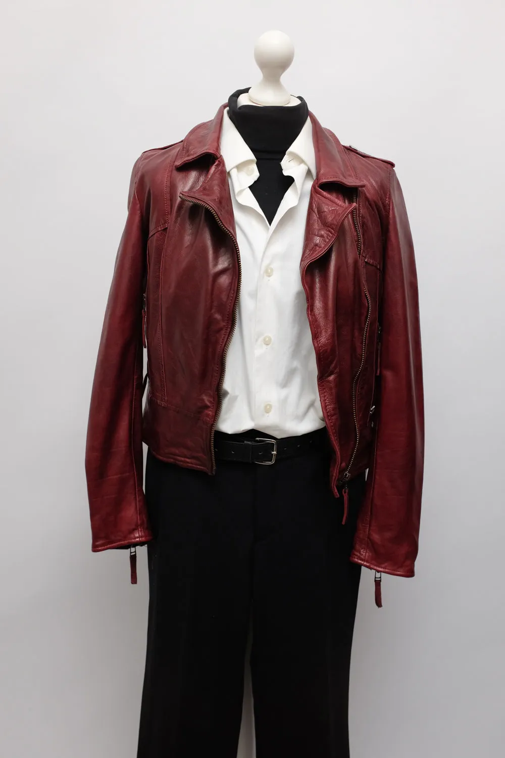 BURGUNDY LEATHER JACKET