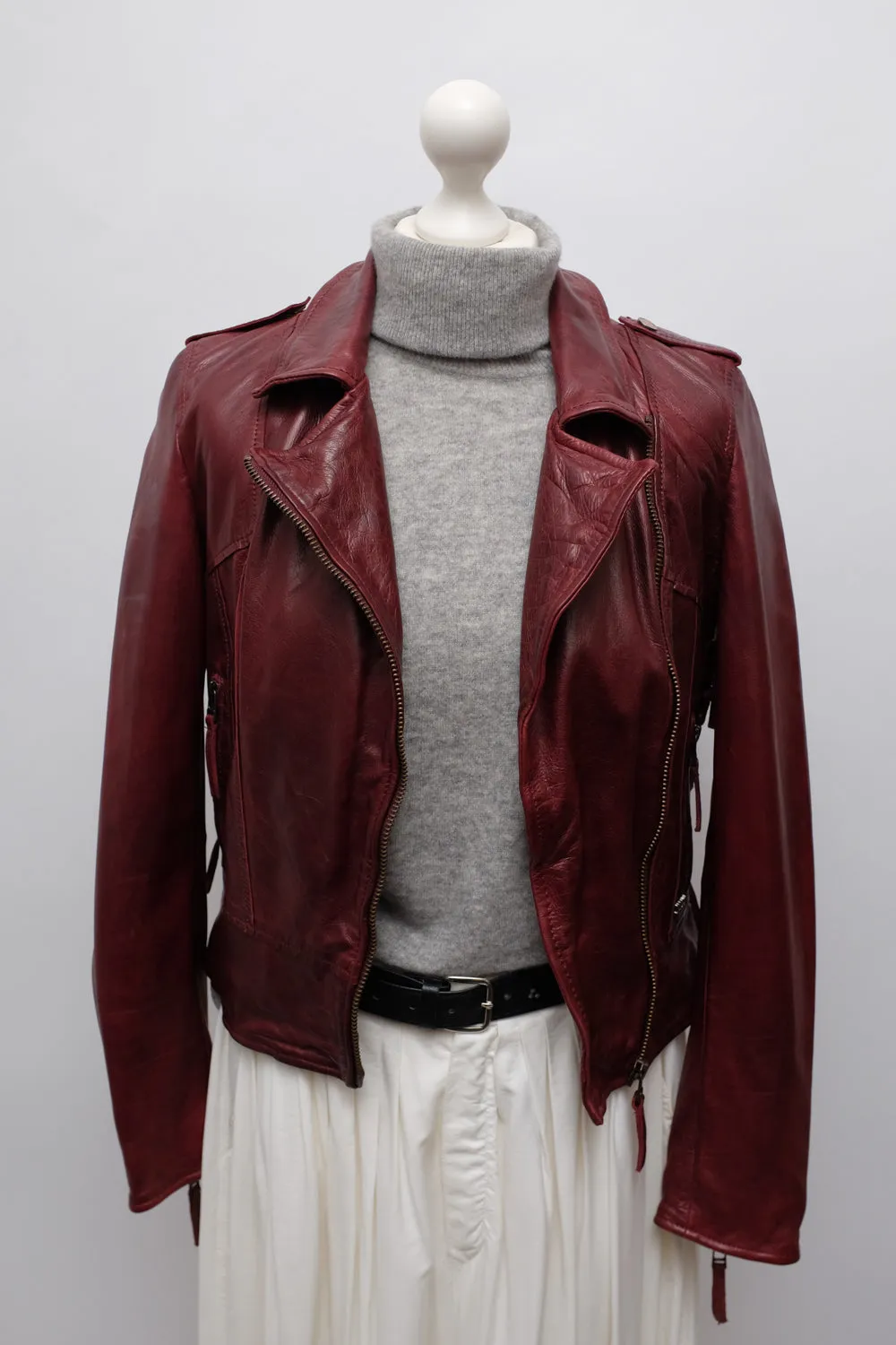 BURGUNDY LEATHER JACKET