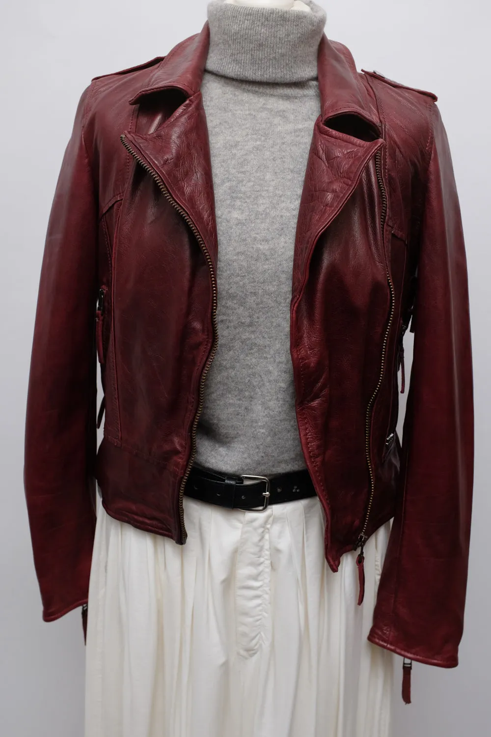 BURGUNDY LEATHER JACKET